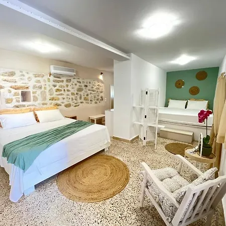 Avli House *
