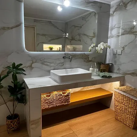 Avli House *