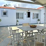 Avli House 펜션