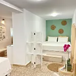 펜션 Avli House *
